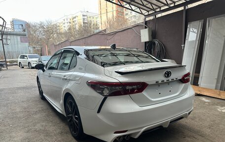 Toyota Camry, 2021 год, 2 900 000 рублей, 6 фотография