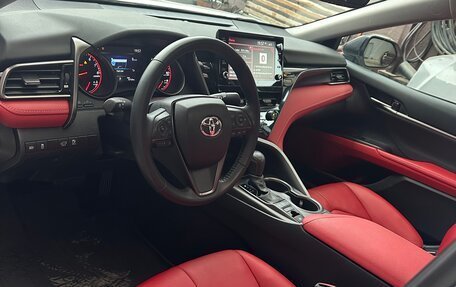 Toyota Camry, 2021 год, 2 900 000 рублей, 13 фотография