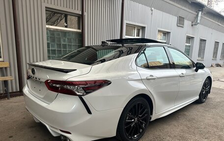 Toyota Camry, 2021 год, 2 900 000 рублей, 12 фотография