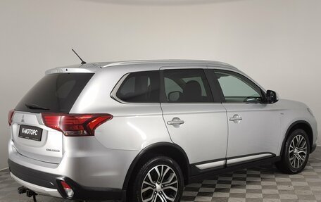 Mitsubishi Outlander III рестайлинг 3, 2016 год, 2 050 000 рублей, 7 фотография