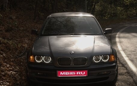 BMW 3 серия, 2001 год, 850 000 рублей, 1 фотография