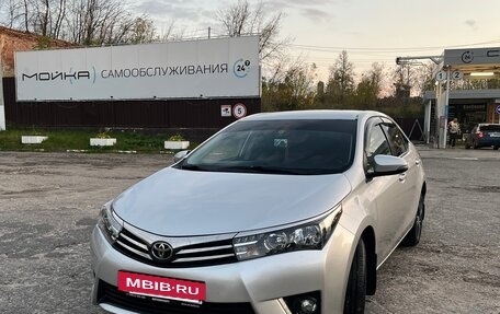 Toyota Corolla, 2013 год, 1 000 000 рублей, 4 фотография