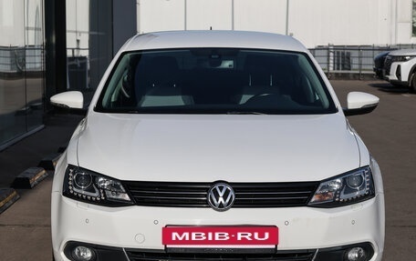 Volkswagen Jetta VI, 2013 год, 1 049 000 рублей, 2 фотография
