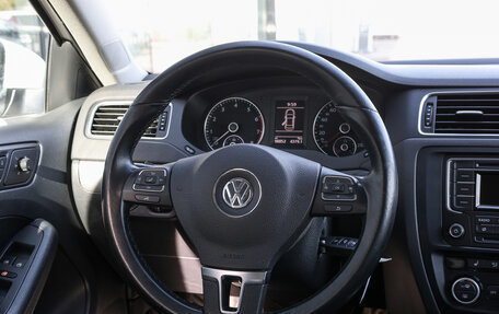 Volkswagen Jetta VI, 2013 год, 1 049 000 рублей, 16 фотография