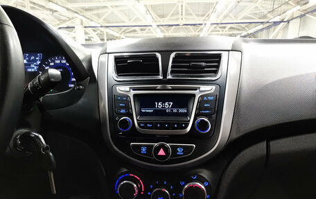 Hyundai Solaris II рестайлинг, 2015 год, 790 000 рублей, 19 фотография