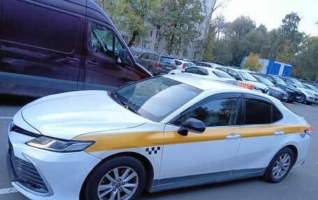 Toyota Camry, 2019 год, 1 300 000 рублей, 2 фотография