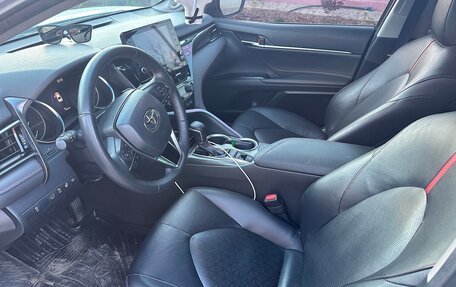 Toyota Camry, 2021 год, 2 900 000 рублей, 5 фотография