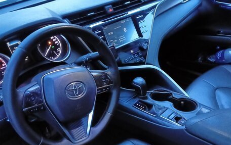 Toyota Camry, 2019 год, 1 300 000 рублей, 5 фотография
