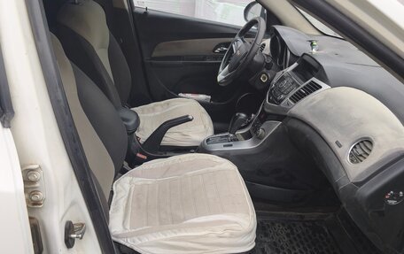 Chevrolet Cruze II, 2011 год, 600 000 рублей, 7 фотография