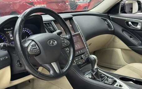 Infiniti Q50 I рестайлинг, 2015 год, 1 599 000 рублей, 12 фотография