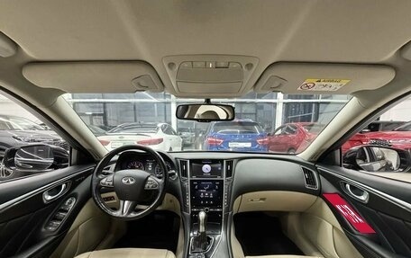 Infiniti Q50 I рестайлинг, 2015 год, 1 599 000 рублей, 13 фотография