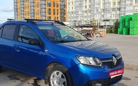 Renault Logan II, 2015 год, 570 000 рублей, 3 фотография