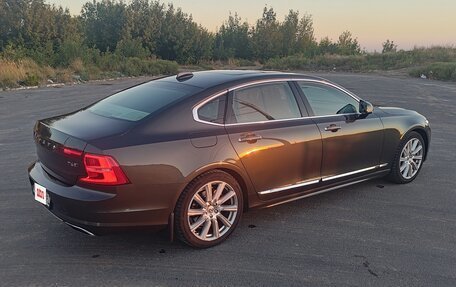 Volvo S90 II рестайлинг, 2020 год, 3 800 000 рублей, 5 фотография