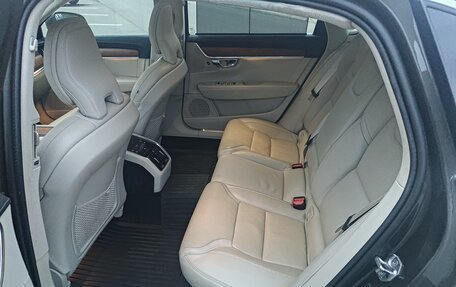 Volvo S90 II рестайлинг, 2020 год, 3 800 000 рублей, 14 фотография