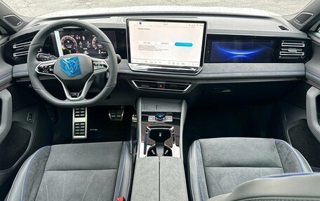 Volkswagen Tiguan, 2026 год, 4 700 000 рублей, 12 фотография