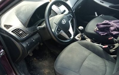 Hyundai Solaris II рестайлинг, 2012 год, 350 000 рублей, 1 фотография