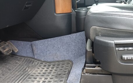 Land Rover Discovery III, 2008 год, 1 350 000 рублей, 17 фотография