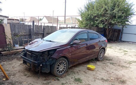 Hyundai Solaris II рестайлинг, 2012 год, 350 000 рублей, 8 фотография