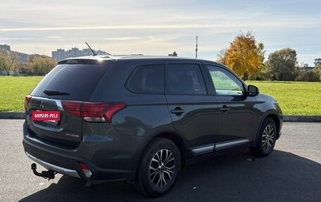 Mitsubishi Outlander III рестайлинг 3, 2016 год, 1 550 000 рублей, 7 фотография