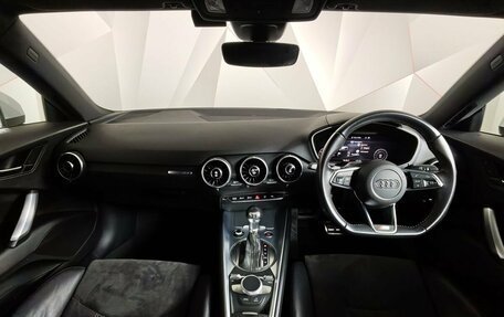 Audi TT, 2017 год, 2 495 000 рублей, 14 фотография