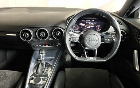 Audi TT, 2017 год, 2 495 000 рублей, 19 фотография
