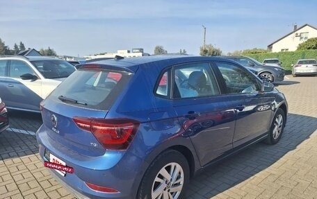 Volkswagen Polo VI (EU Market), 2022 год, 1 592 000 рублей, 2 фотография