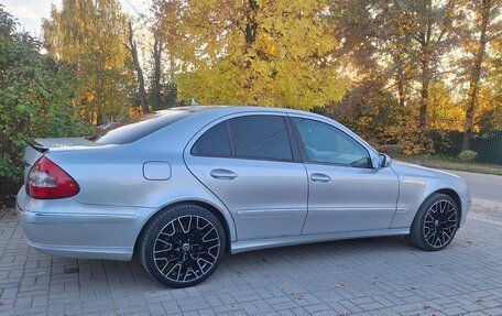 Mercedes-Benz E-Класс, 2007 год, 750 000 рублей, 17 фотография