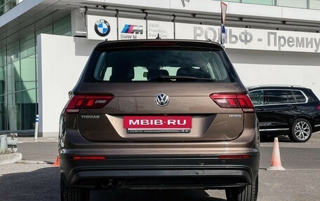 Volkswagen Tiguan II, 2019 год, 2 297 000 рублей, 6 фотография