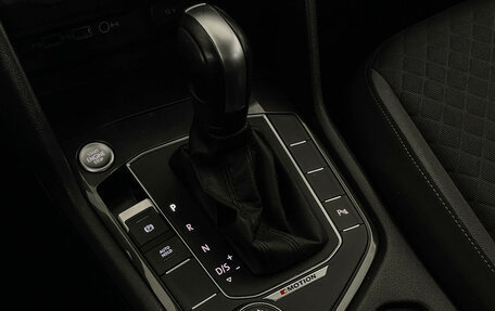 Volkswagen Tiguan II, 2019 год, 2 297 000 рублей, 15 фотография