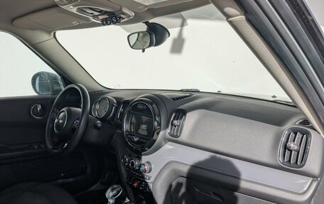 MINI Countryman II (F60), 2017 год, 2 025 000 рублей, 3 фотография