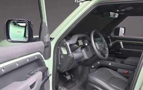 Land Rover Defender II, 2023 год, 11 199 300 рублей, 16 фотография