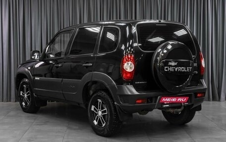 Chevrolet Niva I рестайлинг, 2016 год, 549 000 рублей, 2 фотография