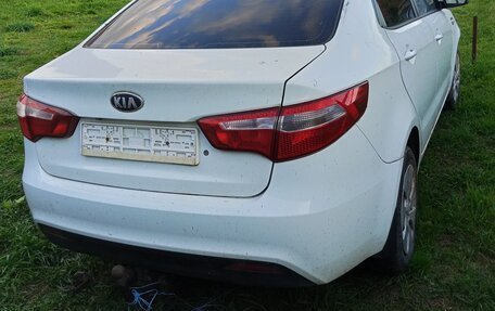 KIA Rio III рестайлинг, 2013 год, 330 000 рублей, 2 фотография
