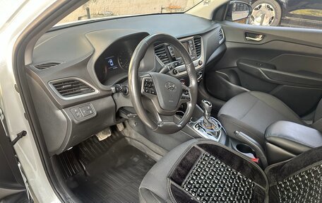 Hyundai Solaris II рестайлинг, 2017 год, 1 350 000 рублей, 27 фотография