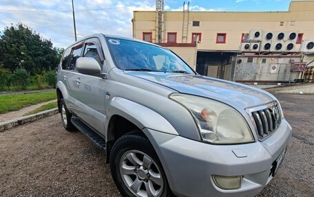 Toyota Land Cruiser Prado 120 рестайлинг, 2003 год, 1 300 000 рублей, 2 фотография