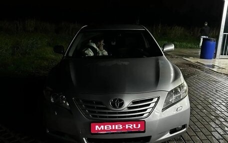 Toyota Camry, 2007 год, 1 250 000 рублей, 1 фотография