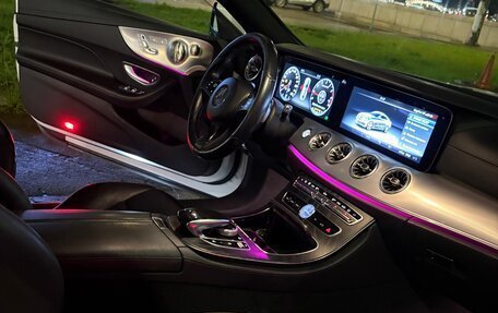 Mercedes-Benz E-Класс, 2017 год, 3 200 000 рублей, 5 фотография