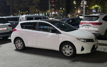 Toyota Auris II, 2015 год, 1 300 000 рублей, 9 фотография
