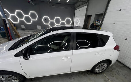 Toyota Auris II, 2015 год, 1 300 000 рублей, 3 фотография