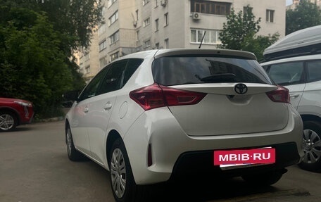 Toyota Auris II, 2015 год, 1 300 000 рублей, 6 фотография