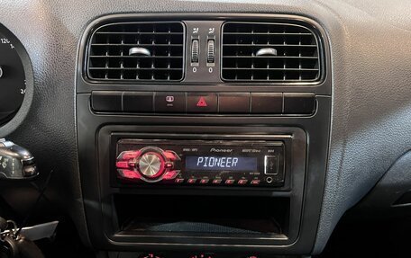 Volkswagen Polo VI (EU Market), 2015 год, 820 000 рублей, 13 фотография