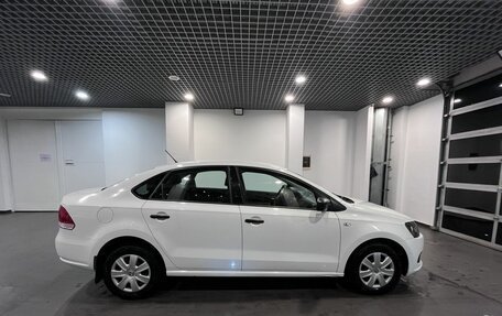 Volkswagen Polo VI (EU Market), 2015 год, 820 000 рублей, 2 фотография