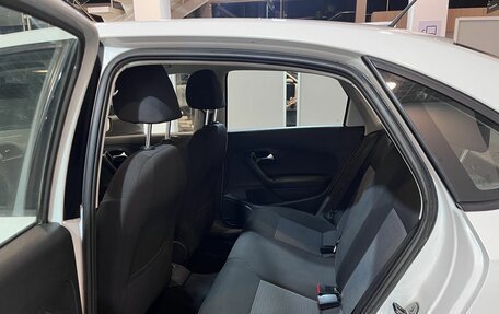 Volkswagen Polo VI (EU Market), 2015 год, 820 000 рублей, 22 фотография