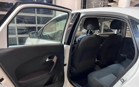 Volkswagen Polo VI (EU Market), 2015 год, 820 000 рублей, 23 фотография