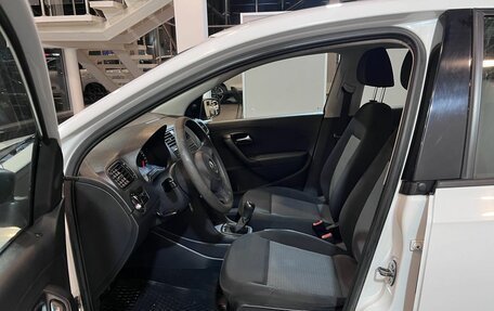 Volkswagen Polo VI (EU Market), 2015 год, 820 000 рублей, 16 фотография