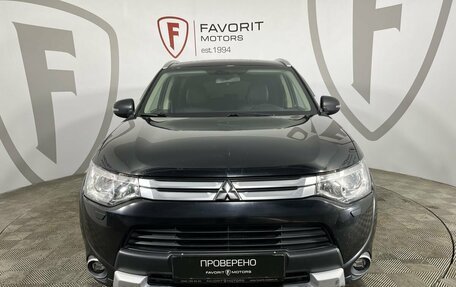 Mitsubishi Outlander III рестайлинг 3, 2014 год, 1 255 000 рублей, 2 фотография