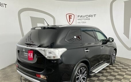 Mitsubishi Outlander III рестайлинг 3, 2014 год, 1 255 000 рублей, 6 фотография