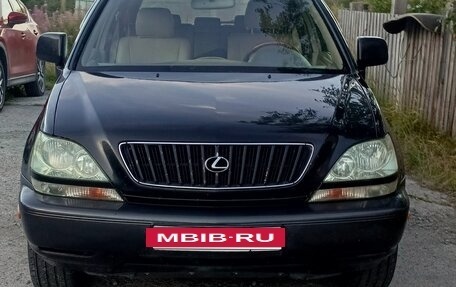 Lexus RX IV рестайлинг, 2003 год, 900 000 рублей, 12 фотография