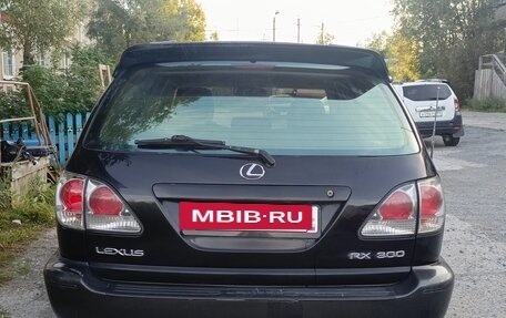 Lexus RX IV рестайлинг, 2003 год, 900 000 рублей, 7 фотография