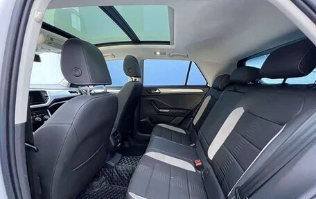 Volkswagen T-Roc I, 2022 год, 1 384 000 рублей, 16 фотография